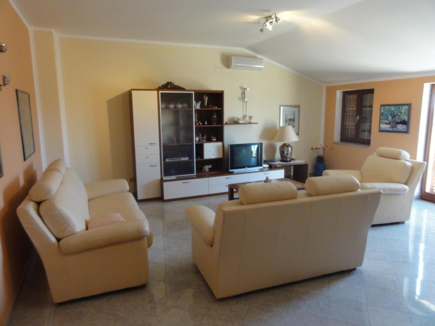 Cozy Apartments And Rooms Pavicini Segotici Exterior foto